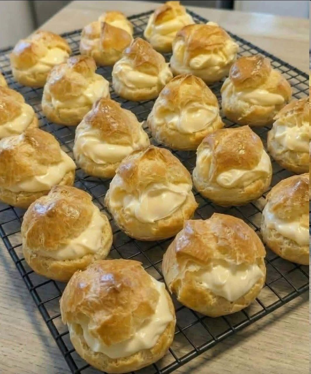 FAMOSOS PROFITEROLES DE CREME